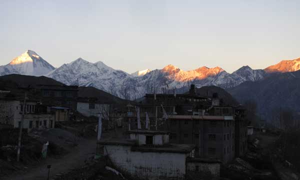 Mountain view from Muktinath Mountain view from Muktinath